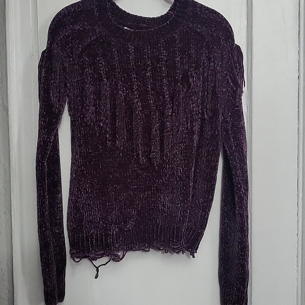 Purple Ruffle Pullover - Picture 2 of 8